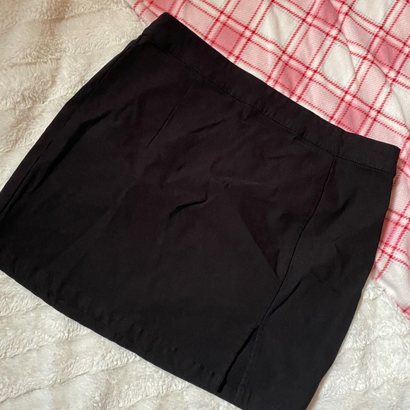 Black Garage Mini Skirt - Picture 5 of 5